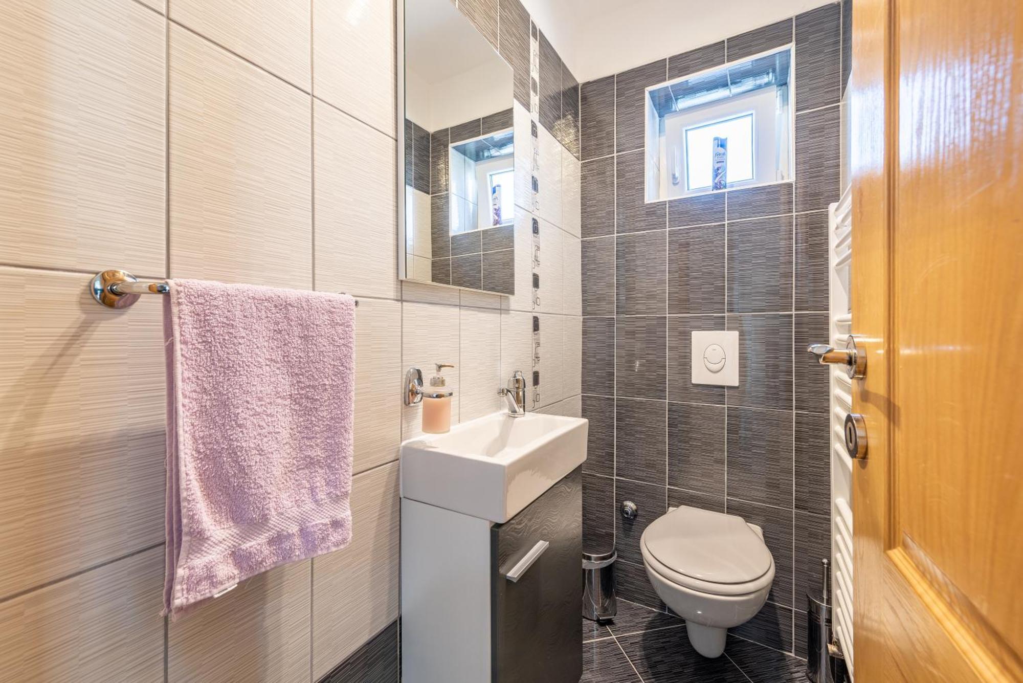 Apartman Toni Gračac エクステリア 写真