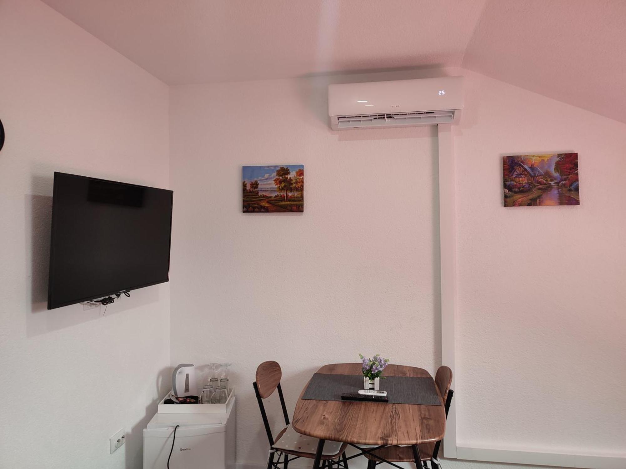 Apartman Toni Gračac エクステリア 写真